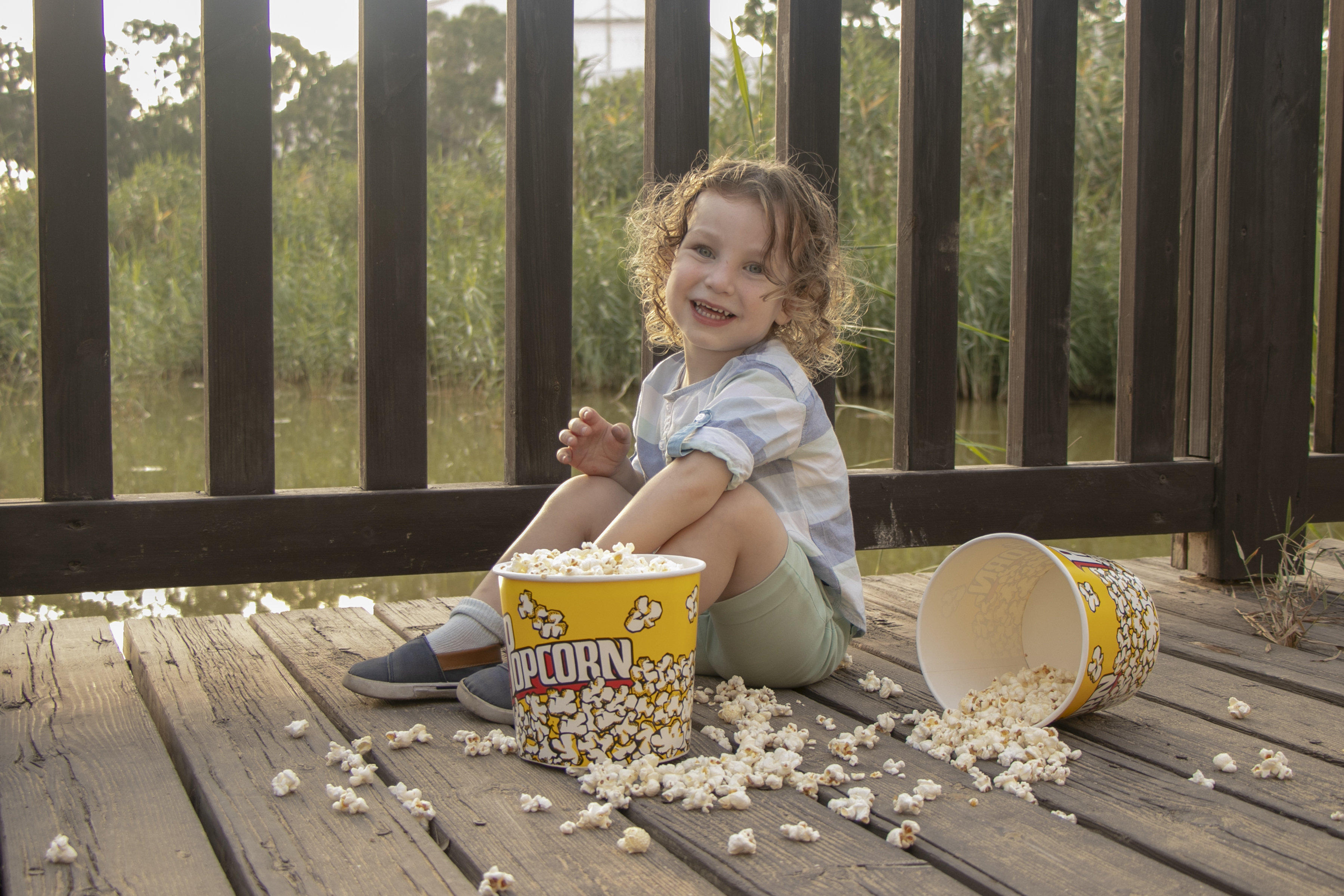 לכעכפופקורן צוחק.jpg