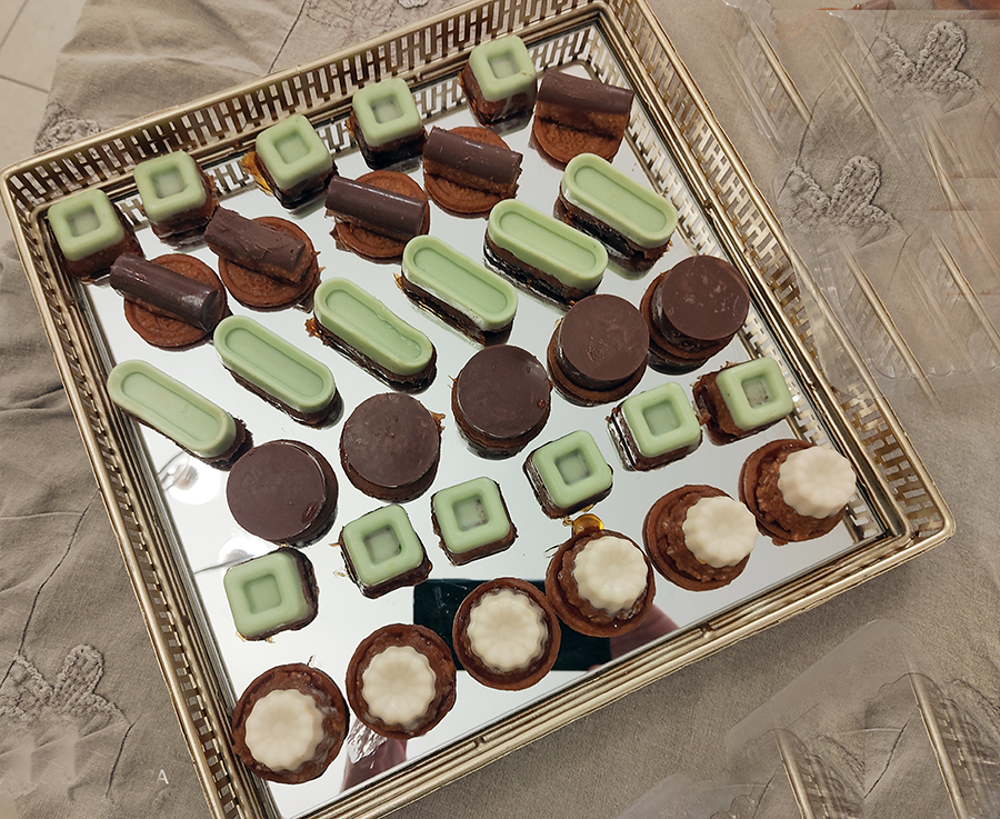 מגש פטיפורים.jpg