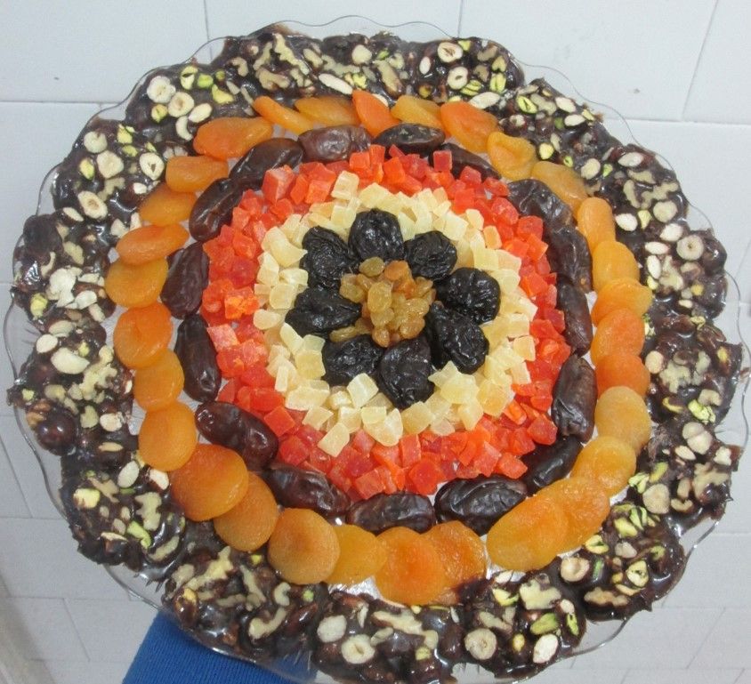 מגש פירות יבשים לטו בשבט.jpg