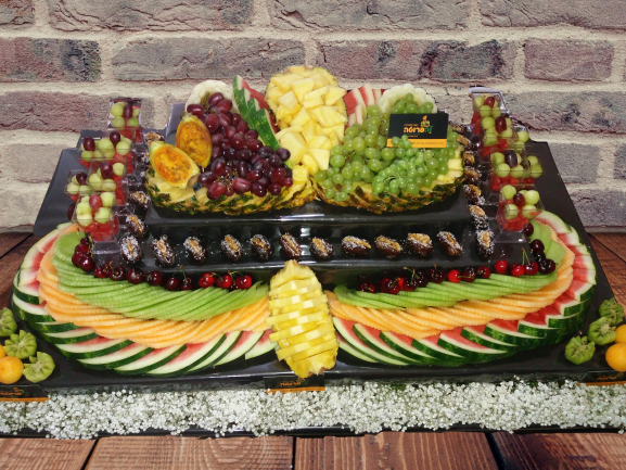 מגש פירות ענק.png