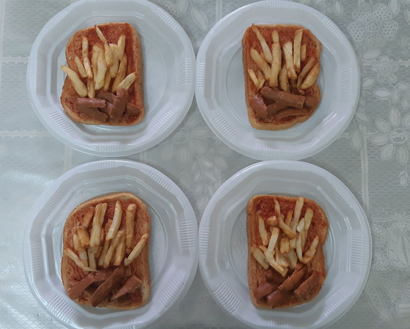 מדורות מציפס ונקניקיות.jpg