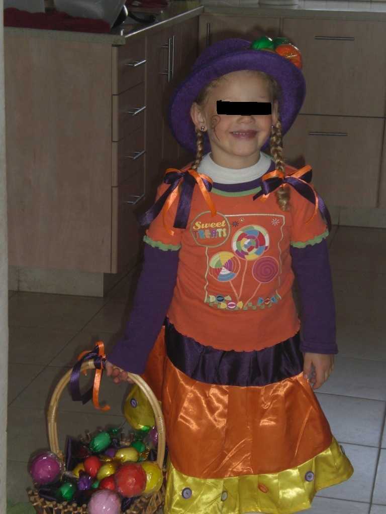 מוכרת סוכריות.jpg