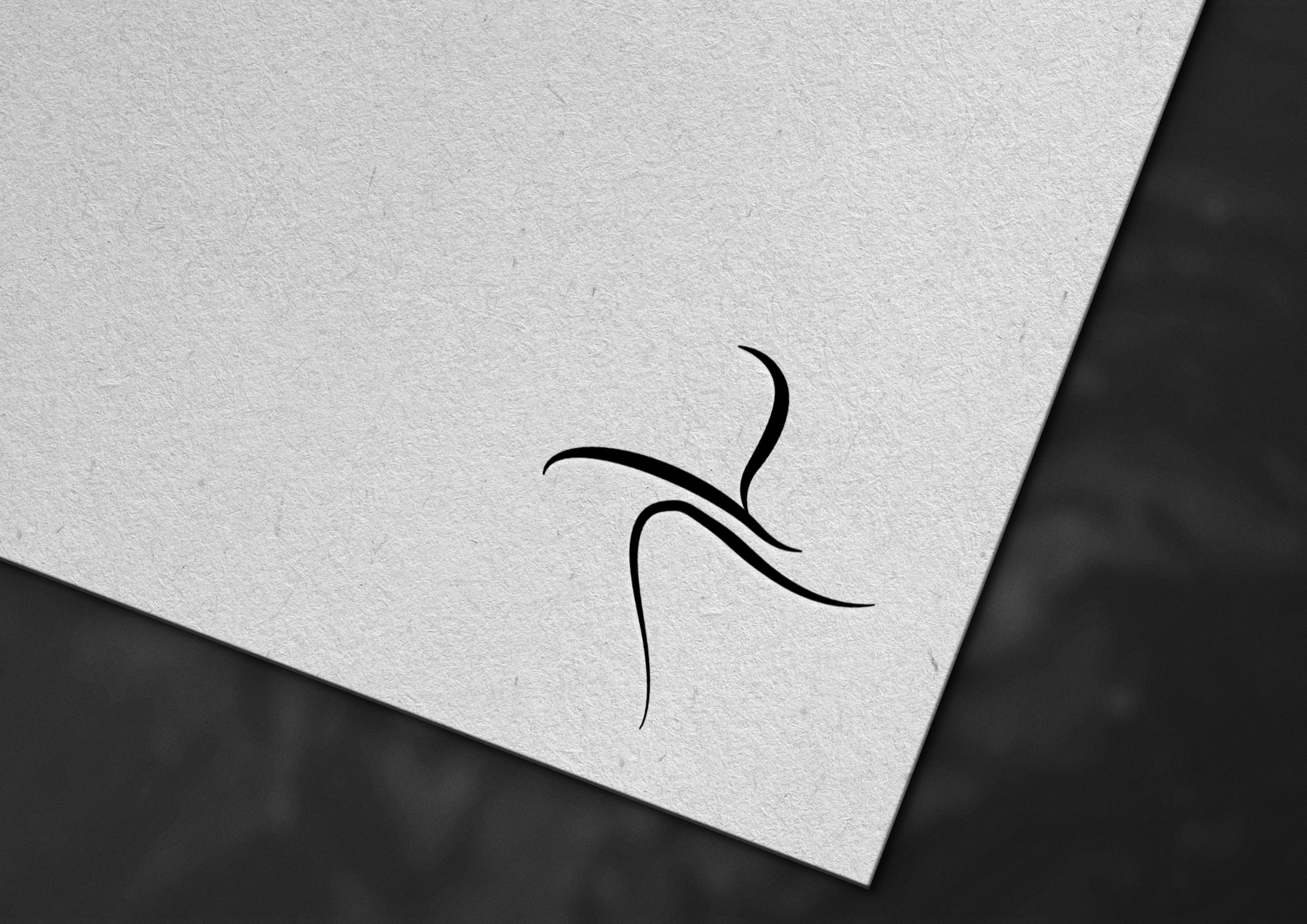 מונוגרם מוקאפ.jpg