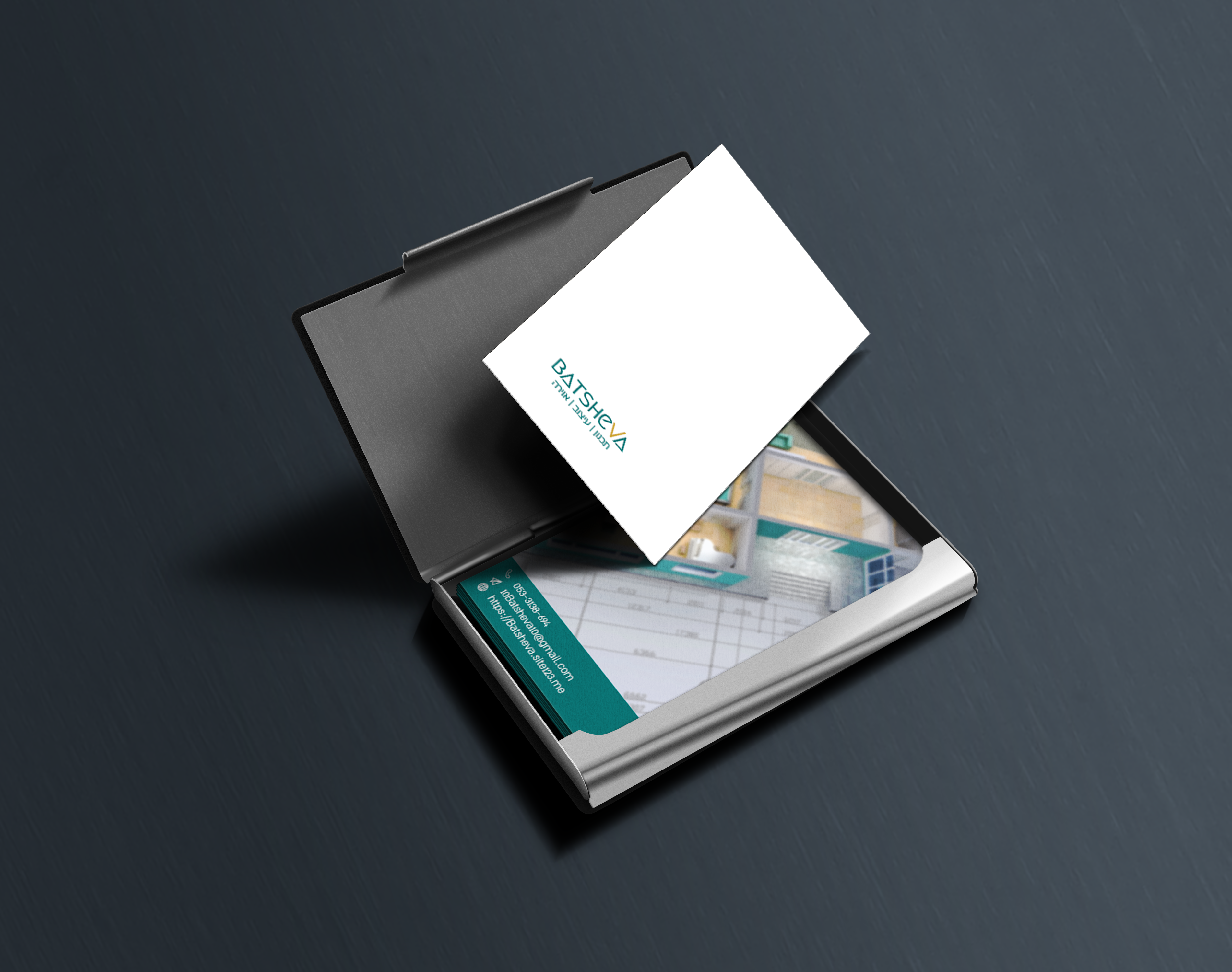 מוקאפ כרטיסי ביקור בתוך קופסא שחורה יוקרתי.png