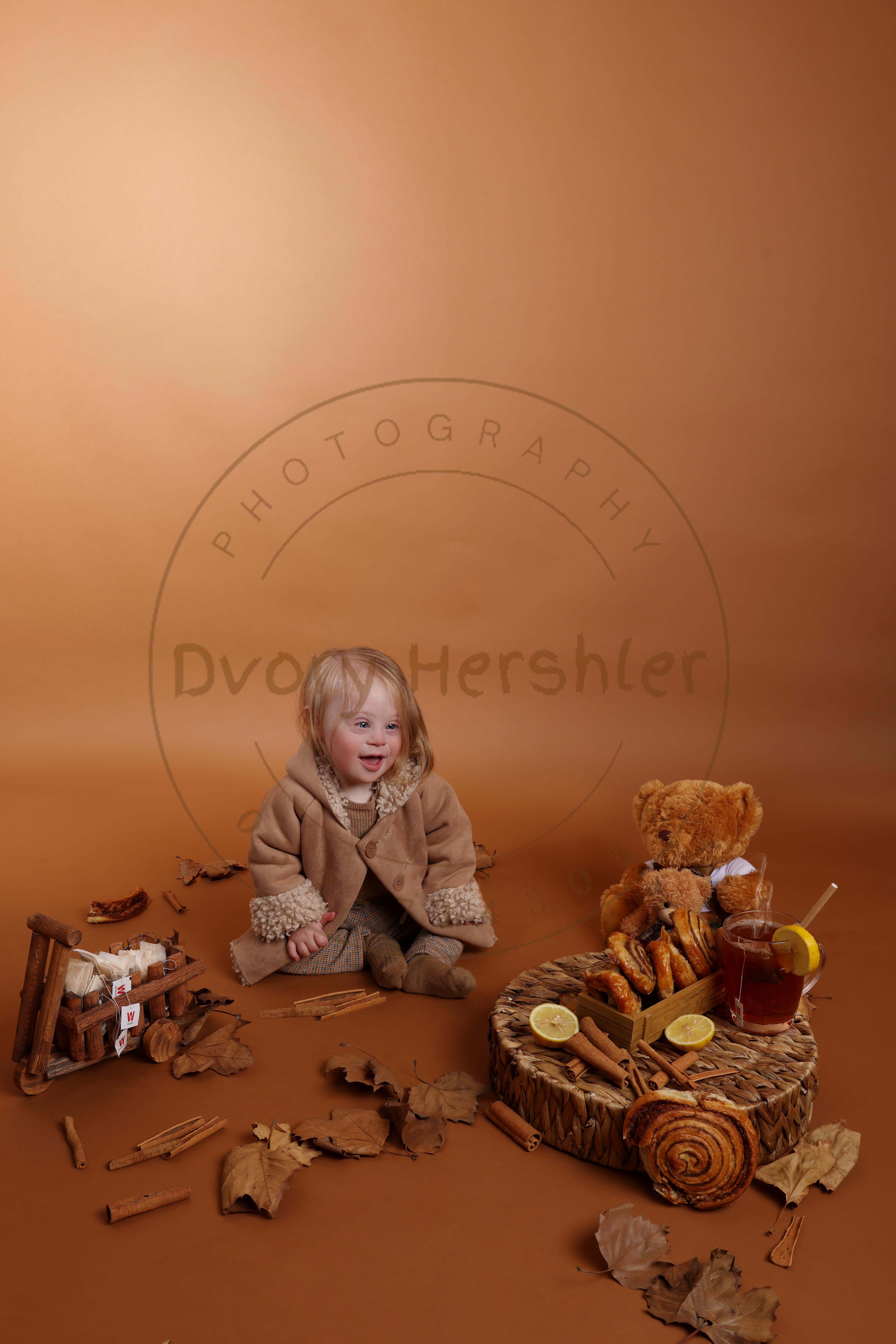 מוקטןבתוך המשפחה.jpg