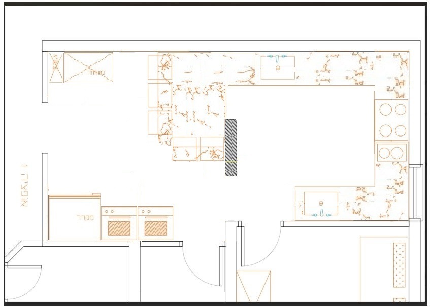 מטבח עם עמוד מטר.JPG