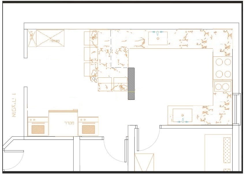 מטבח עם עמוד מטר.JPG