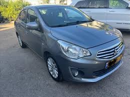 מיצובישי אטראז.jpg