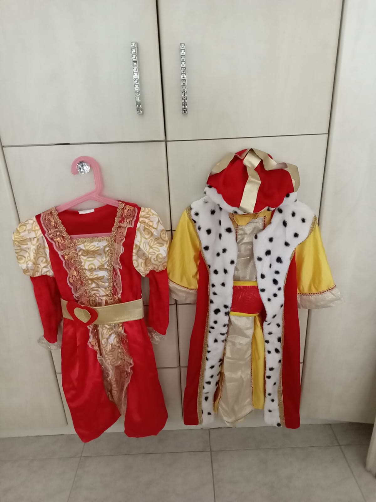 מלך ומלכה.jpg