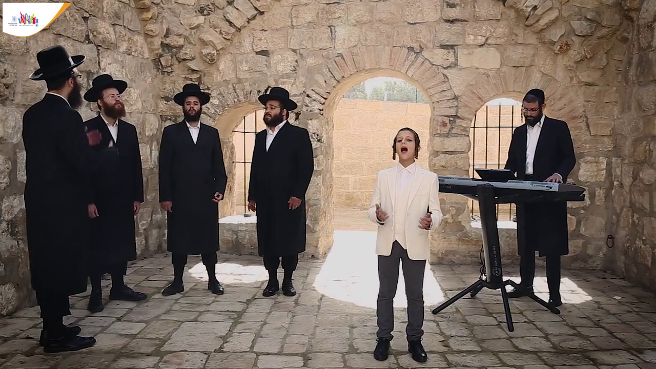 מנדי רוט, מקהלת נרננה, יענקי רובין - שלח אורך & מנורה.png