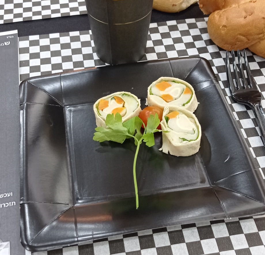 מנת פתיחה.jpg