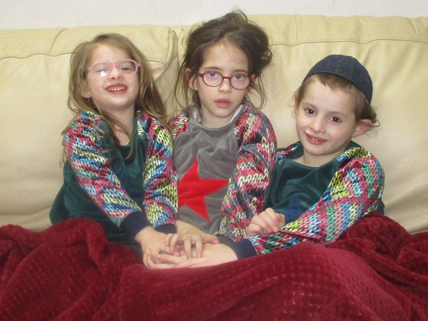 מסיבת פיגמות.jpg