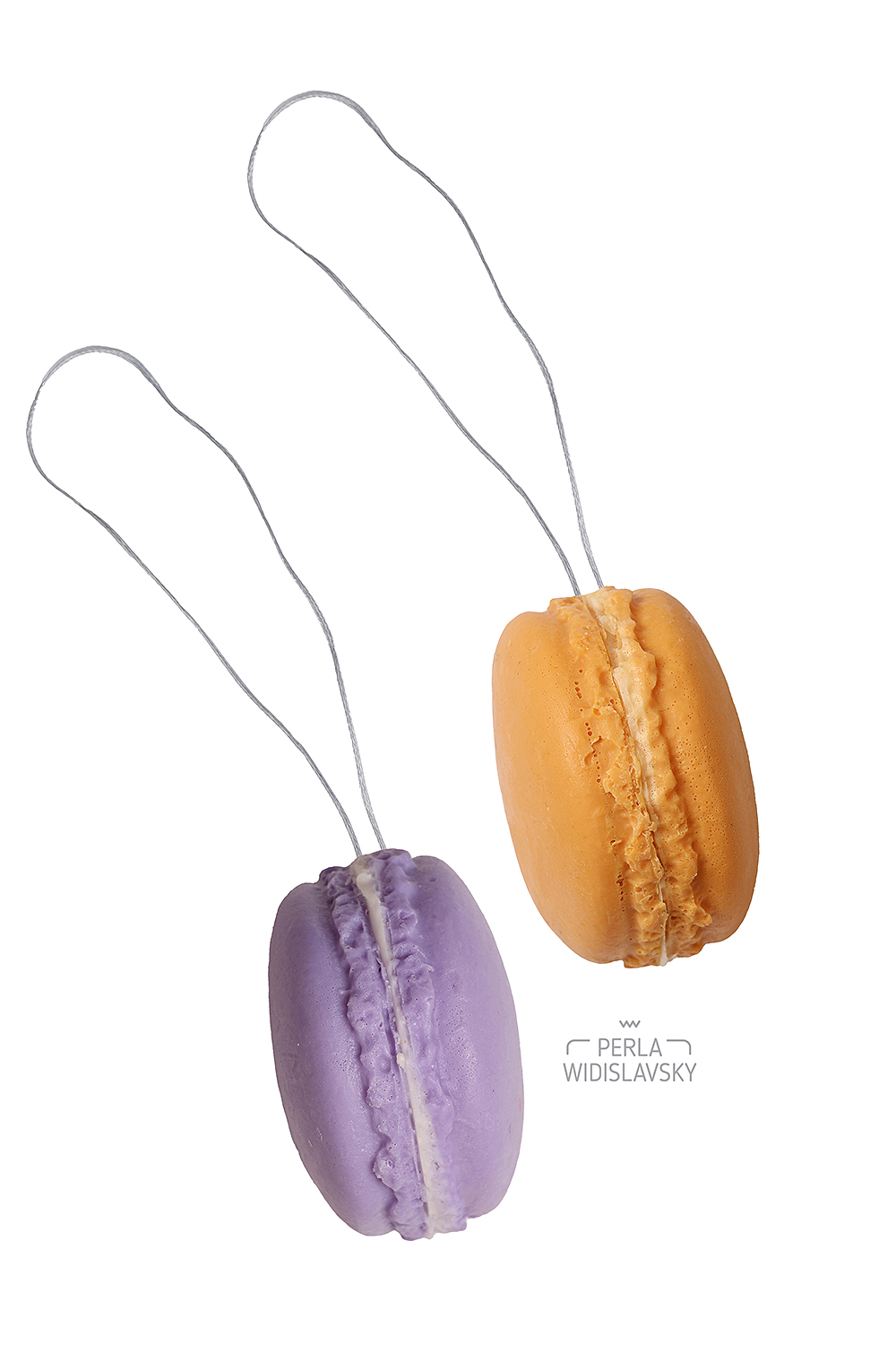 מקרונים מחזיקים סגול כתום.jpg