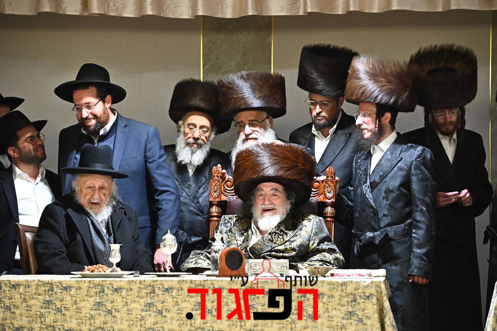 מרן ראש הישיבה בשבע ברכות בויז'ניץ.jpg