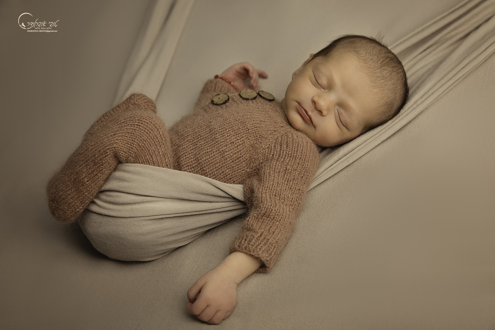 ניו בורן טובי אוברלנדר 1.jpg