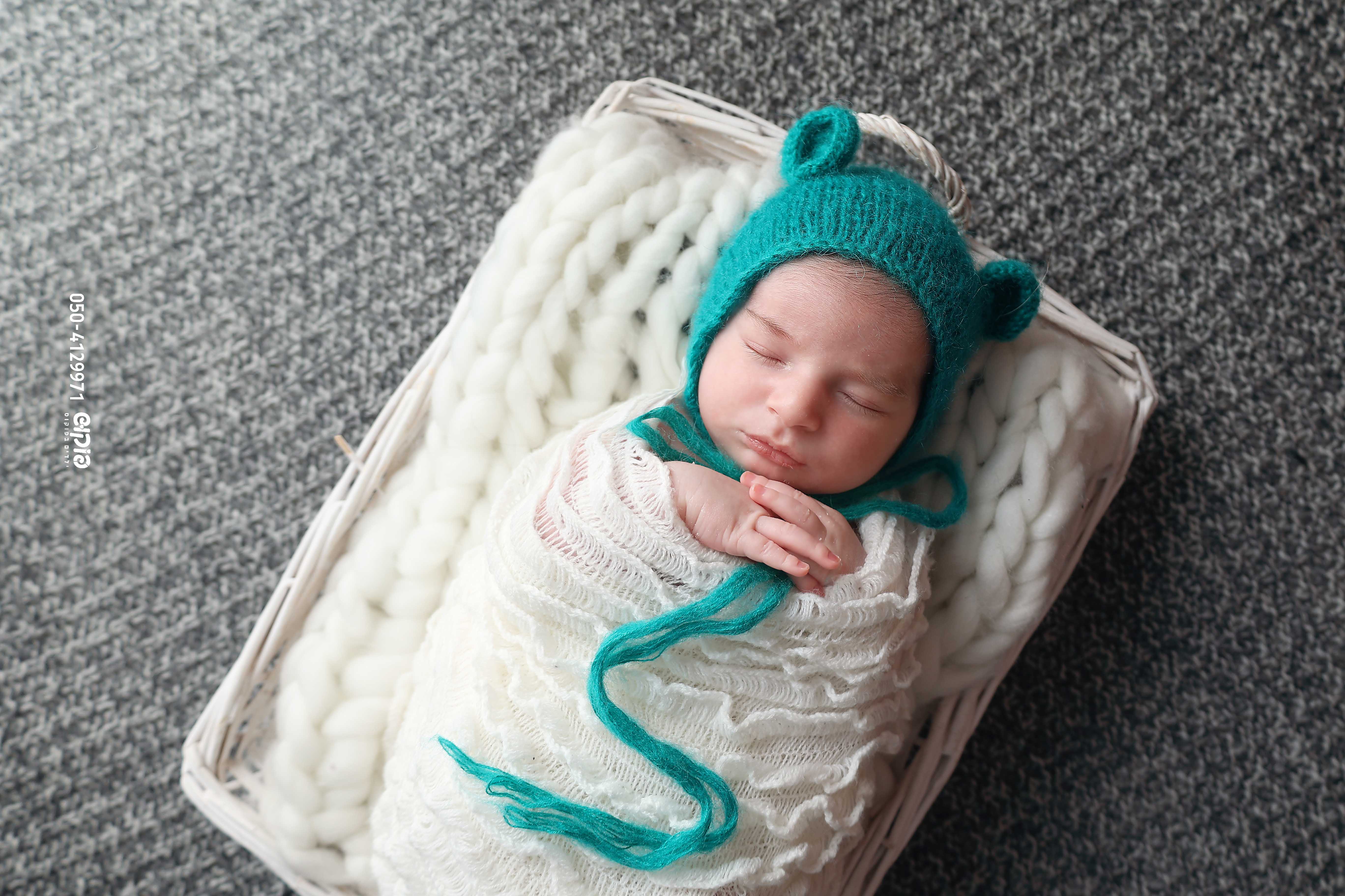 ניו בורן שושי זרקיוף 0504129971 צילום מקצועי פוקוש ילדים בפוקוס (3).jpg