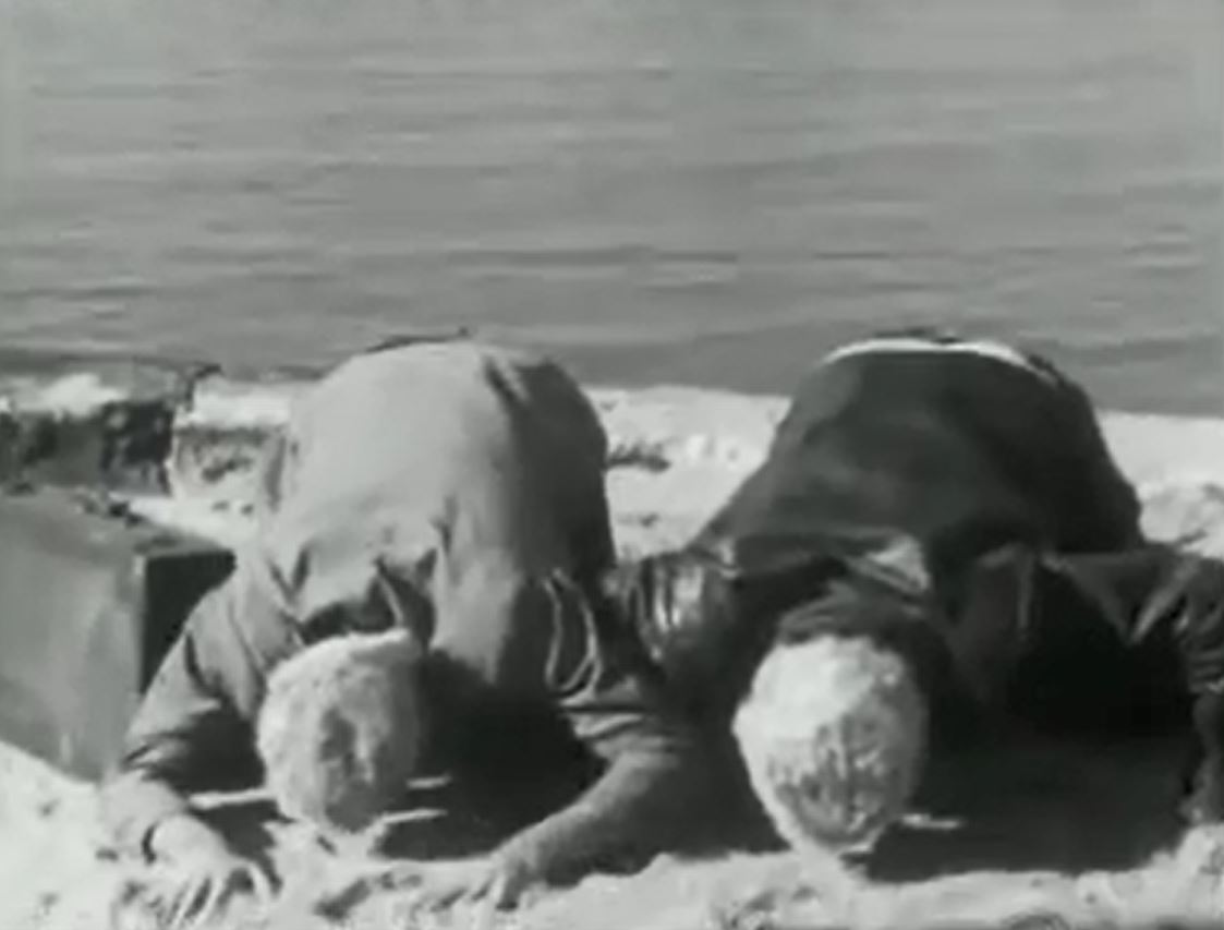 נישוק אדמת הארץ1.JPG