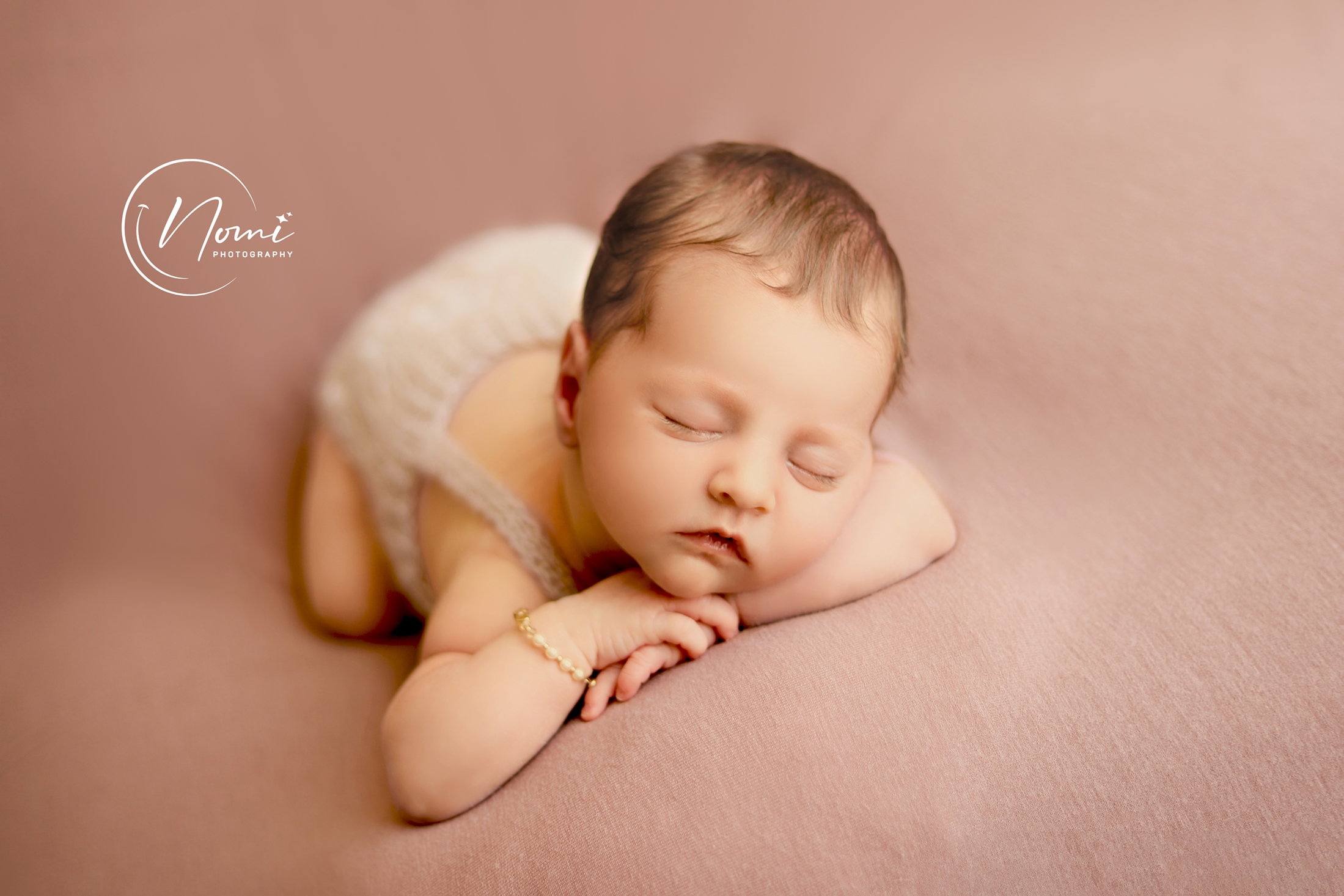 נעמי צלמת 2.jpg