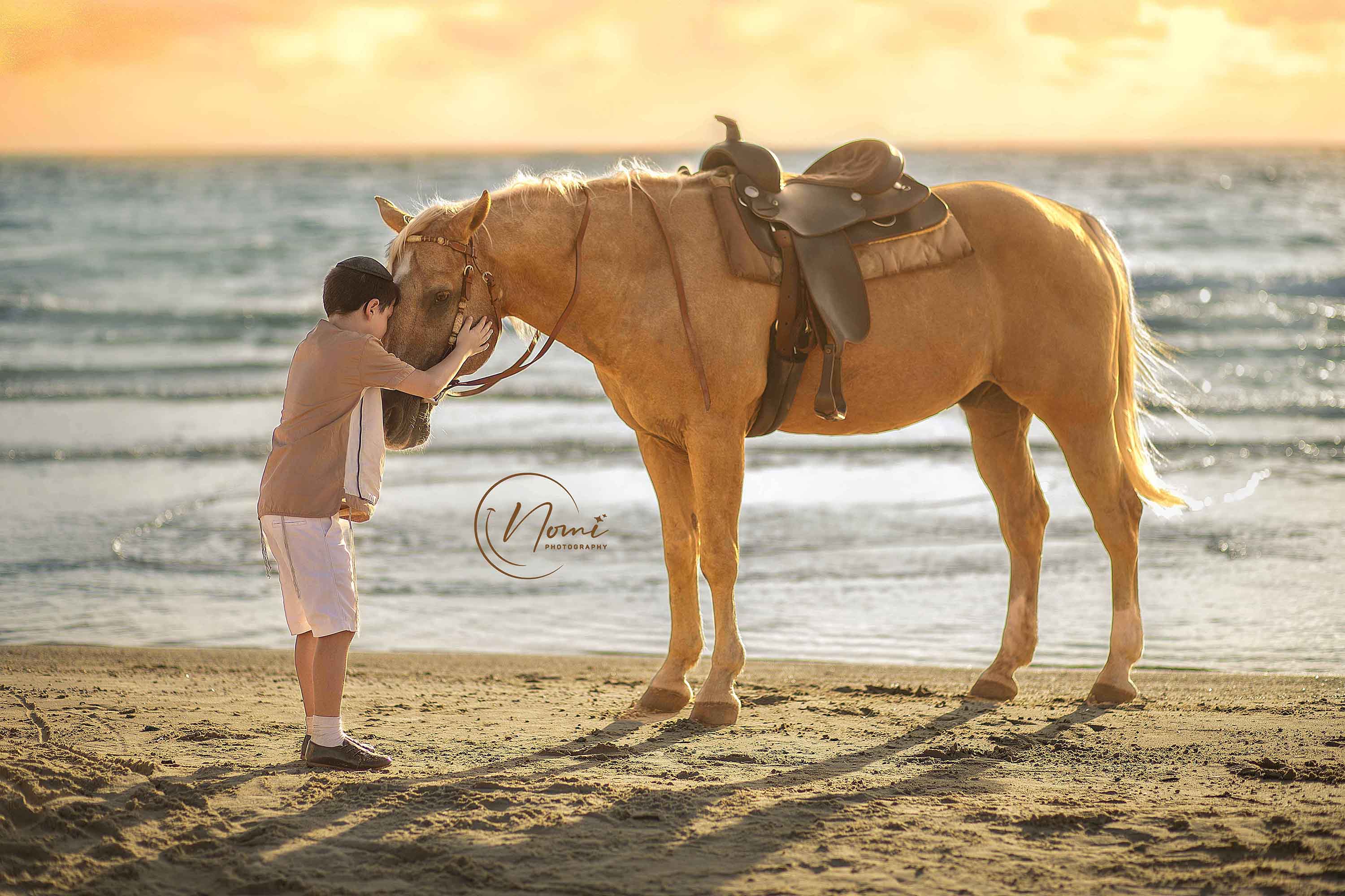 נעמי צלמת.jpg