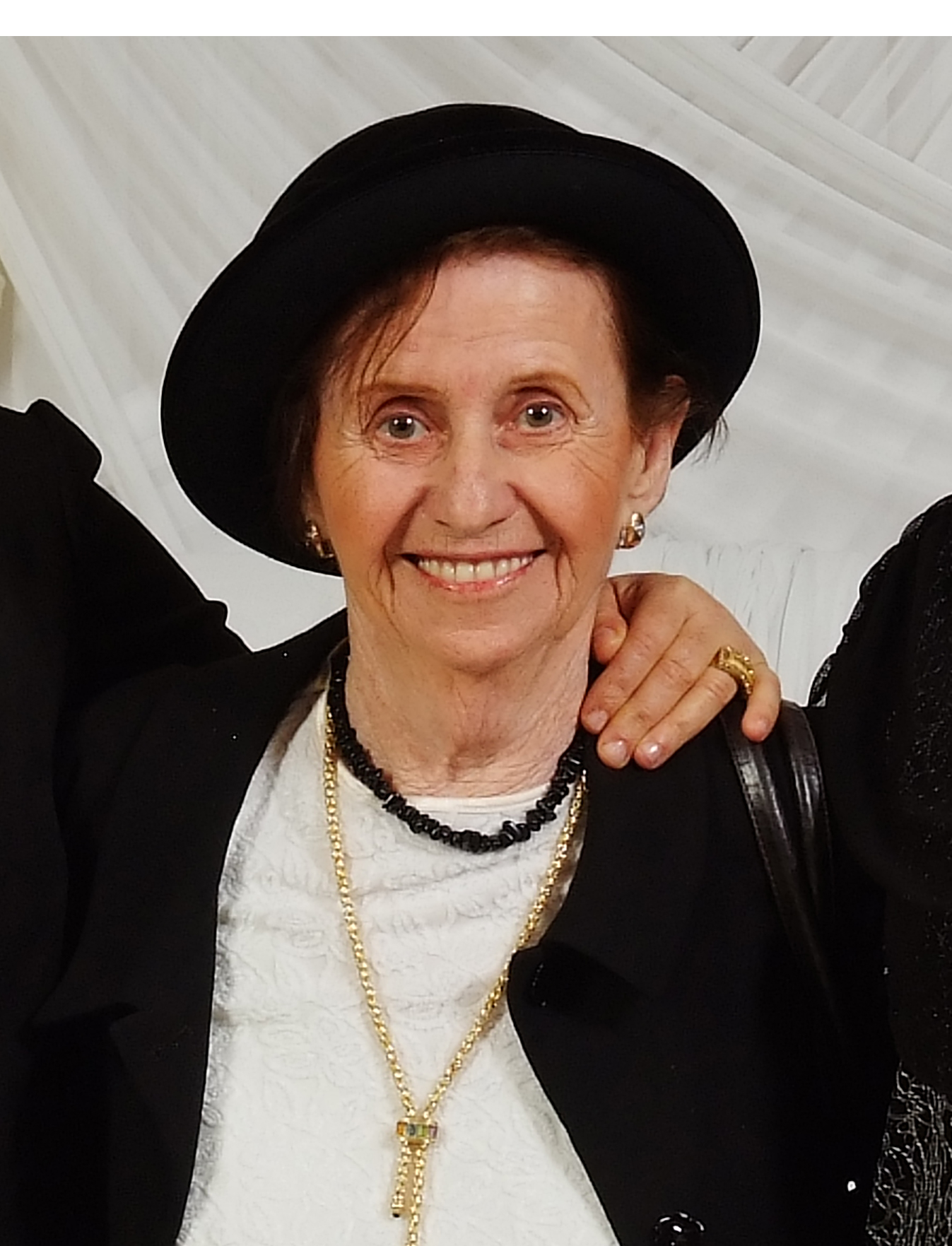 סבתא תמונת מקור.jpg