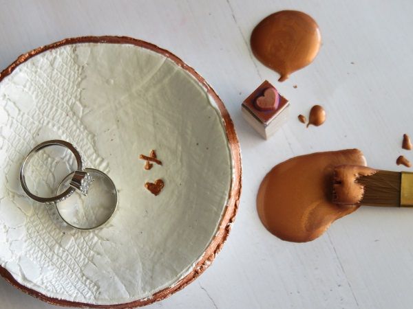 סדנת פיסול יצירתי 8 שקל ליחידה.JPG