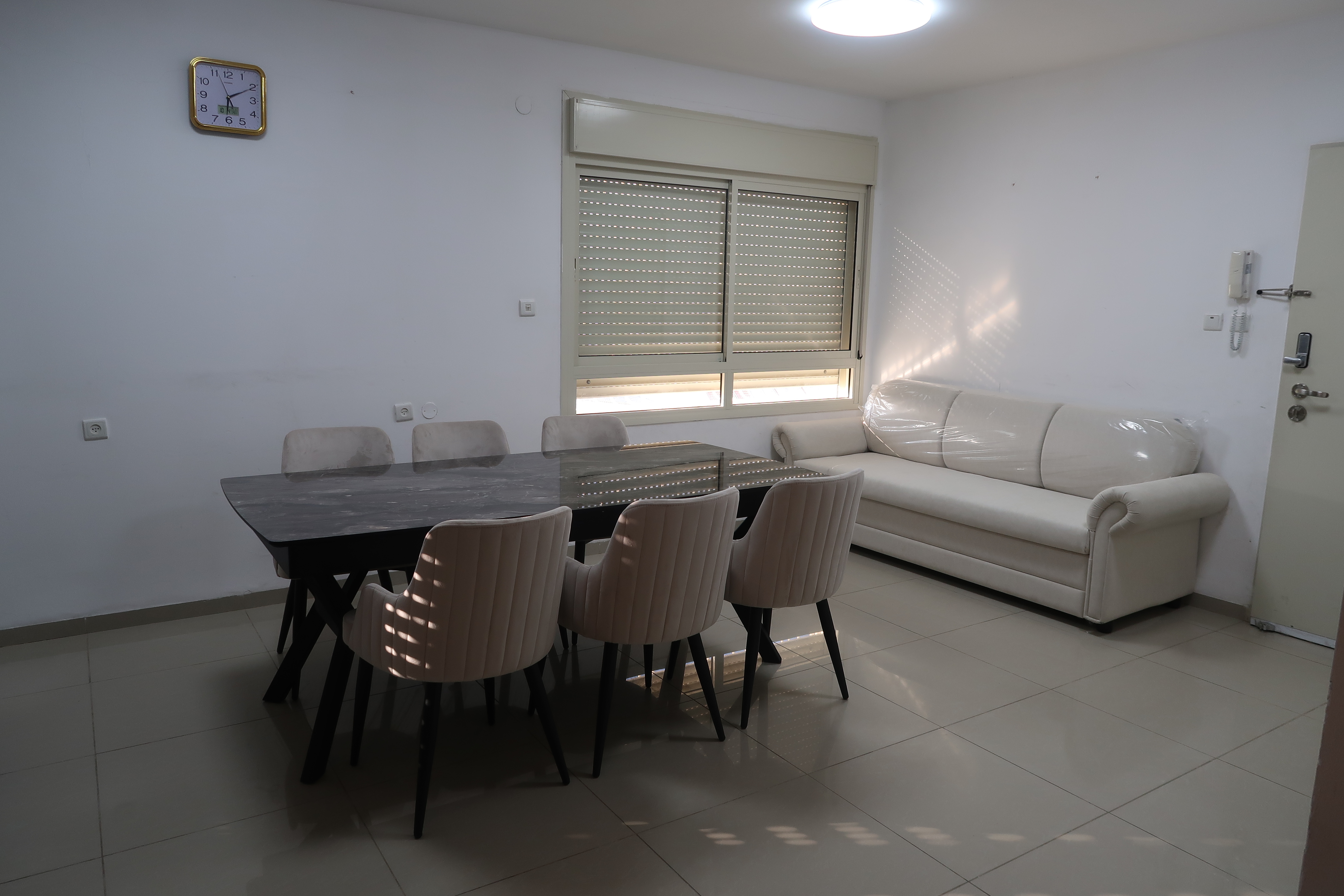 סלון קומה 1.jpg