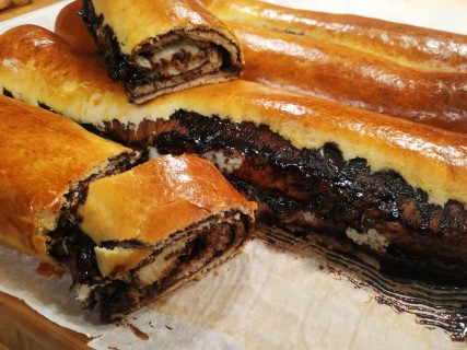 עוגה (1) (Phone).jpeg