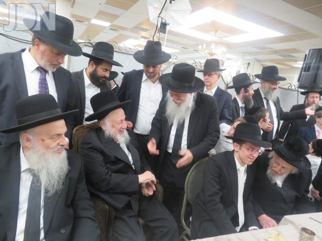 עם הגר''א כהנמן.jpg