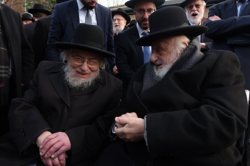 עם מחותנו הגר''א גורביץ ראש ישיבת גיסטהד.jpg