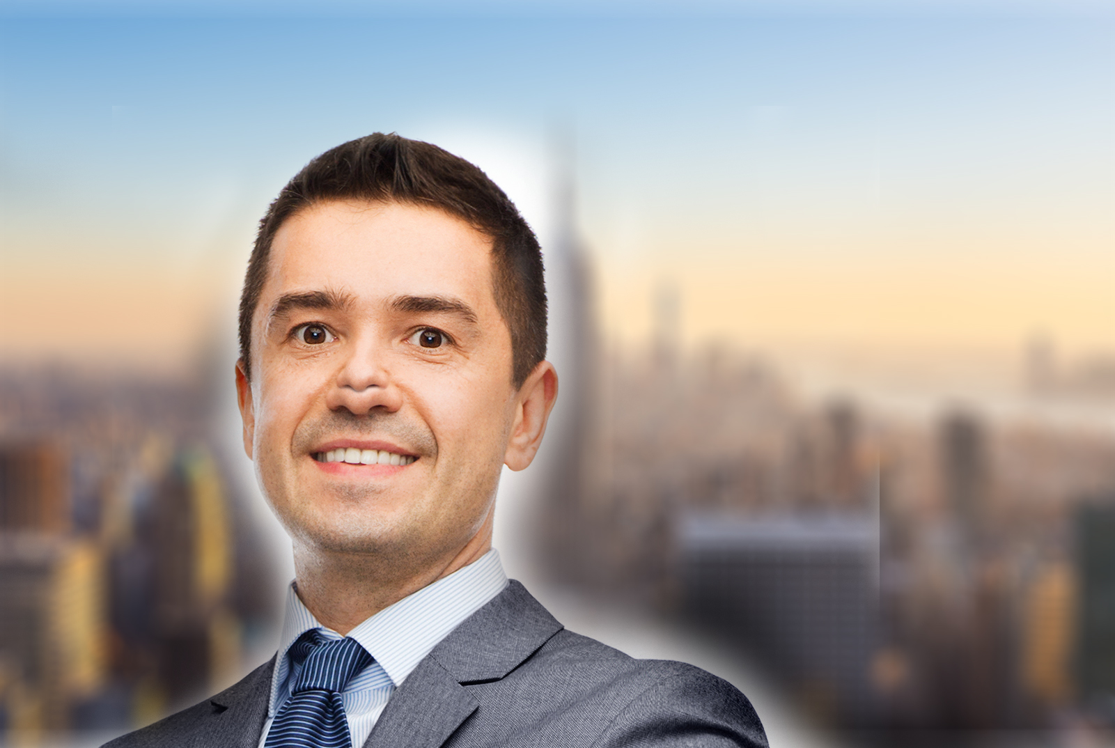 עף על עצמו.jpg