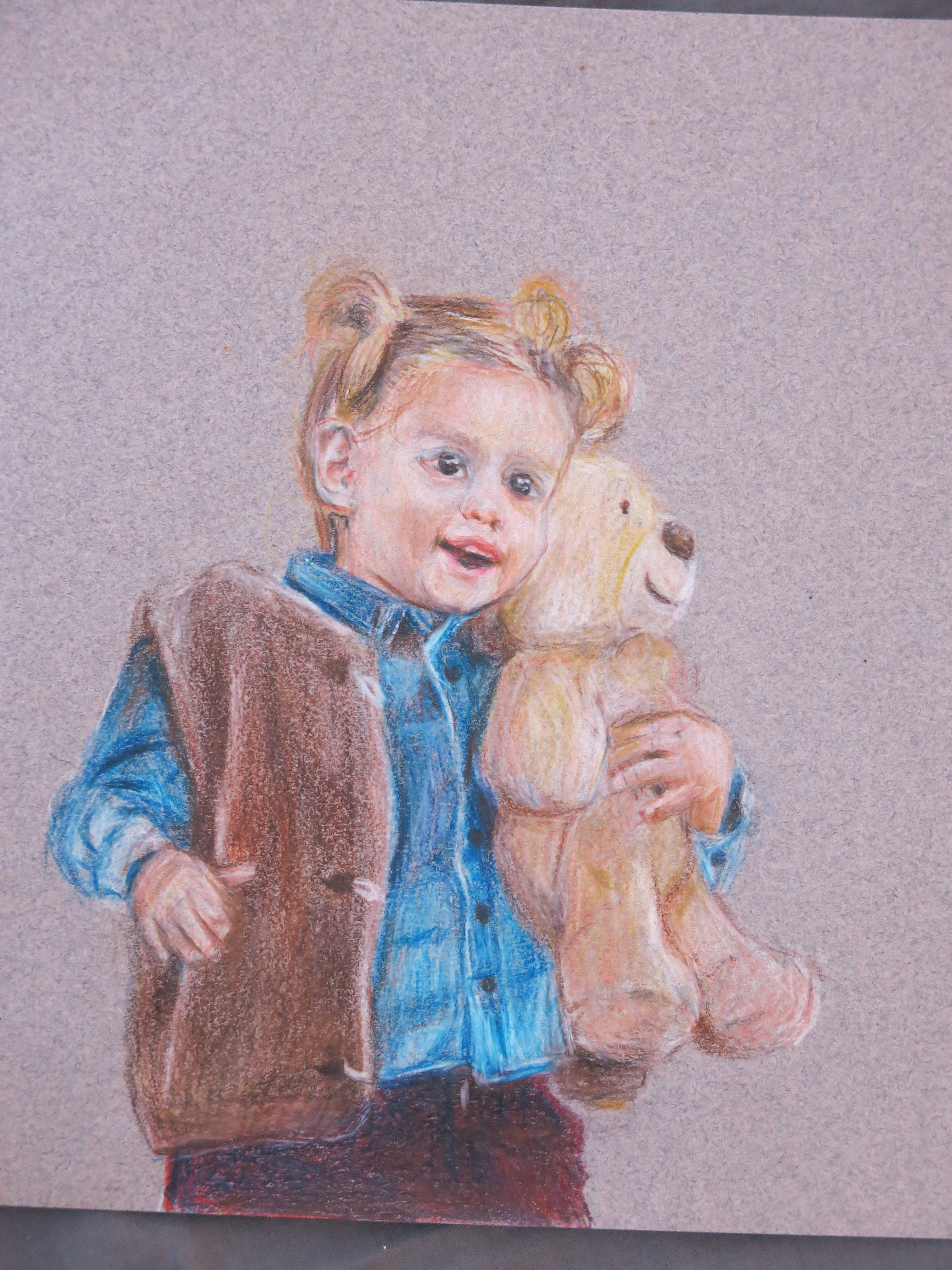 עפרונות צבעוניים.JPG