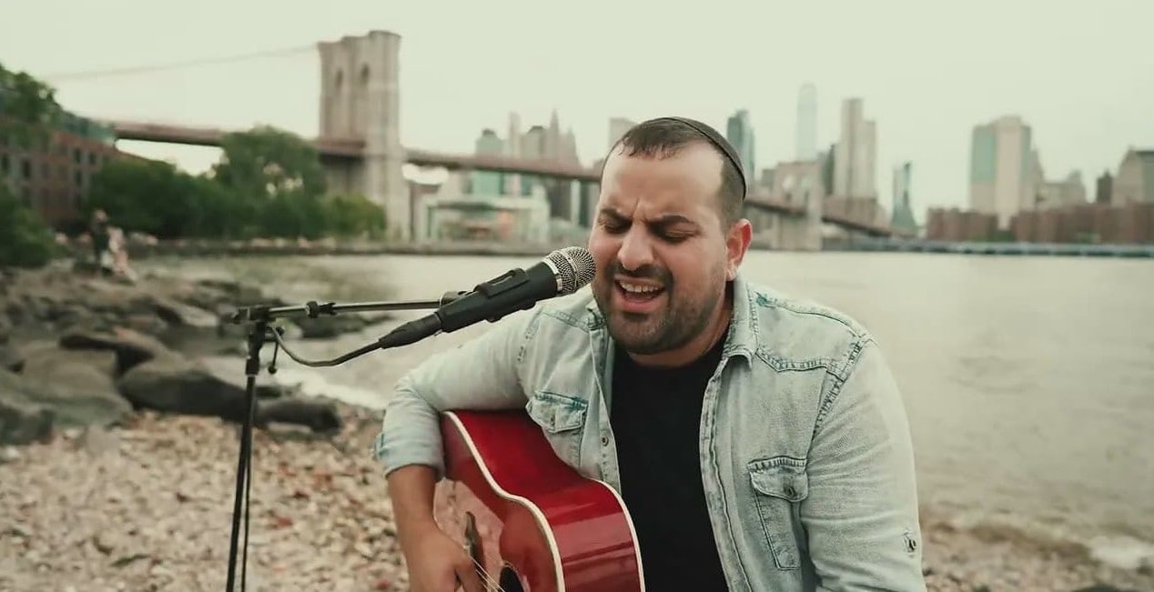 עקיבא - יש בך הכל Live.jpg