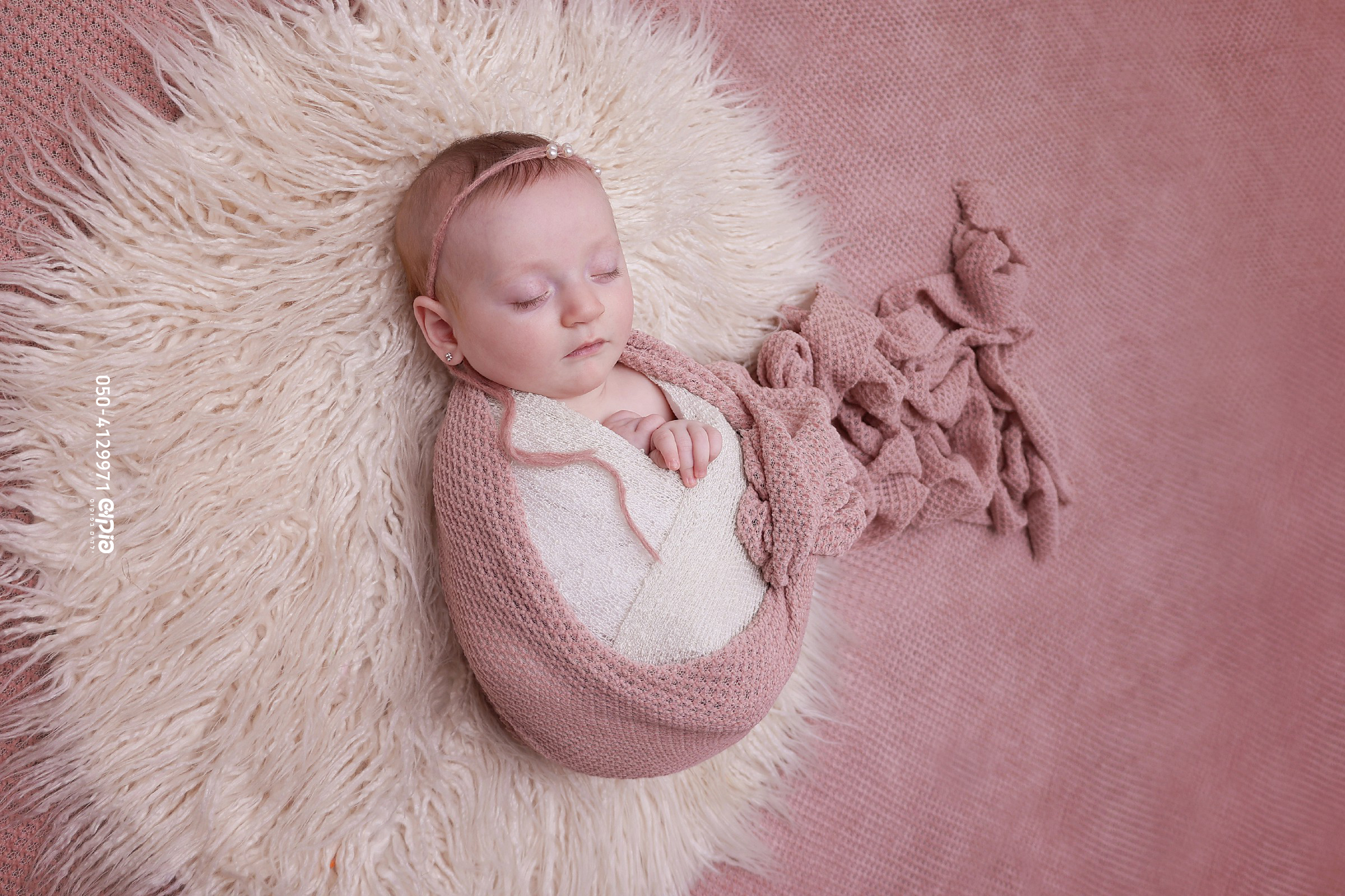 פוקוש ילדים בפוקוס ניו בורן 0504129971 צילום מקצועי חלאקה גיל שנה סטודיו חוץ (5).jpg