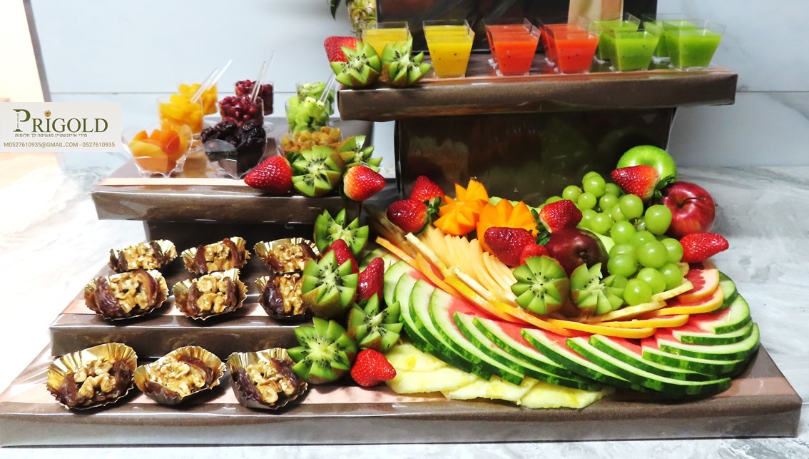 פירות +מתנה.jpg