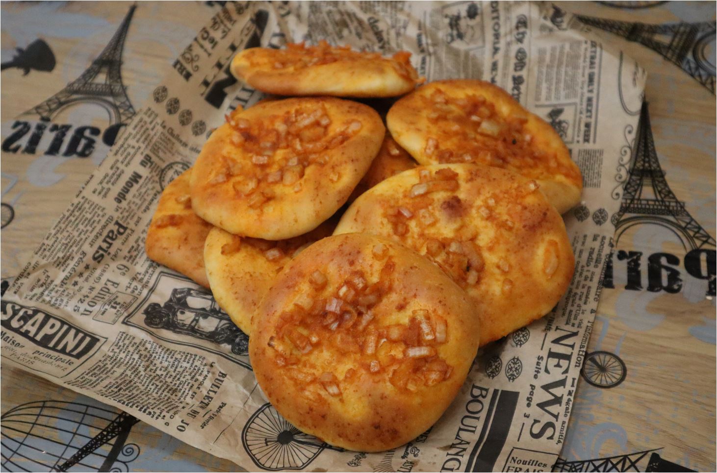 פיתות בצל.JPG