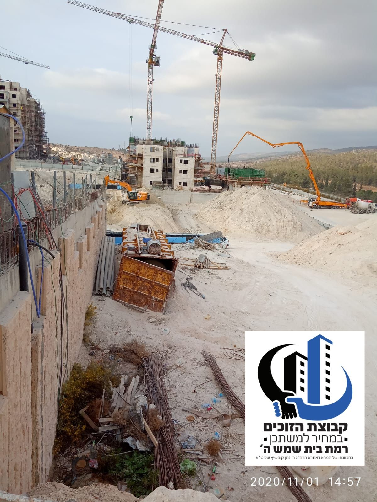 פסגות זיו עבודות בפרויקט - וברקע נמדר מפלס תחתון.jpg