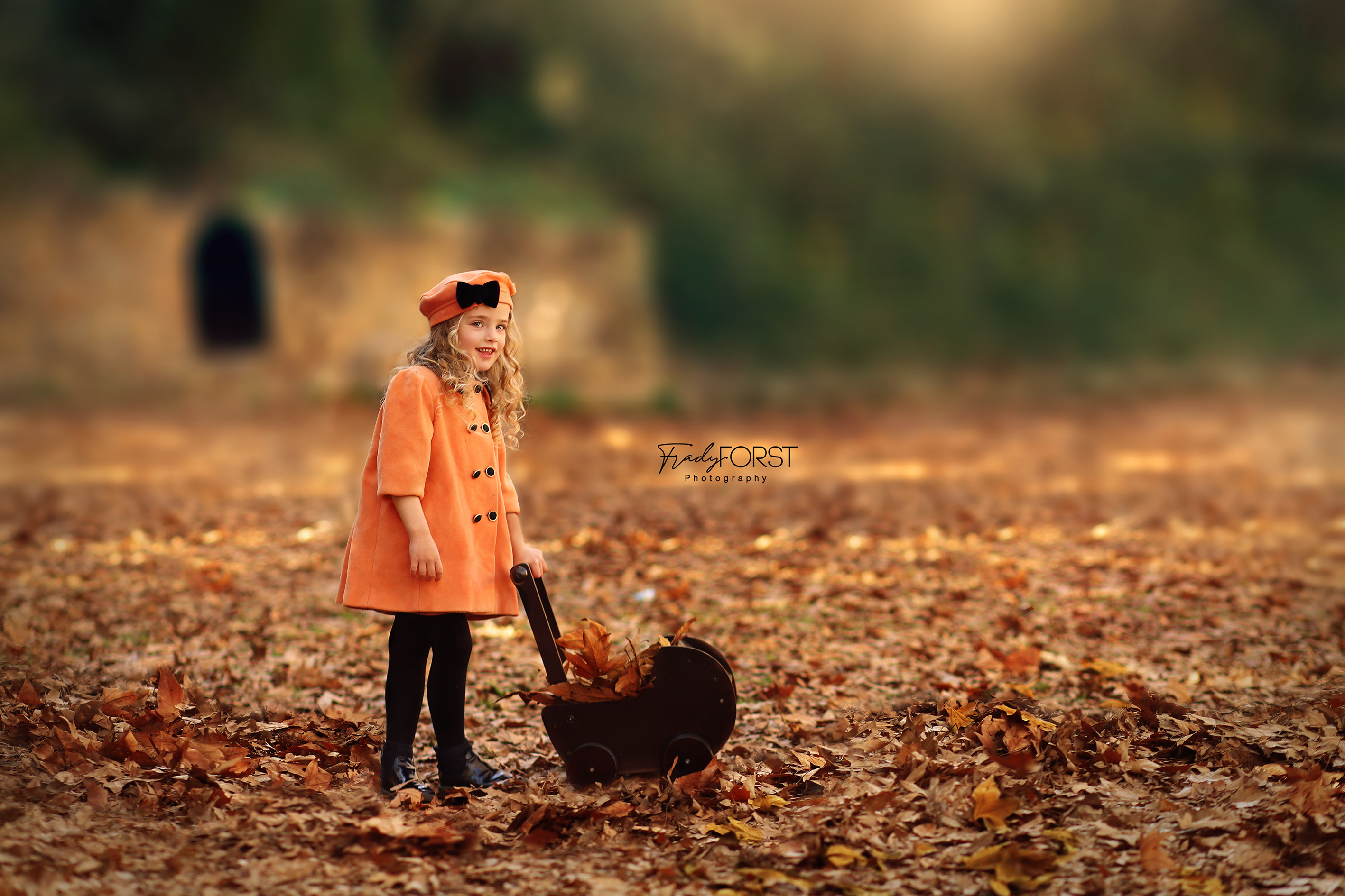 פראדי פורסט צלמת (1).jpg