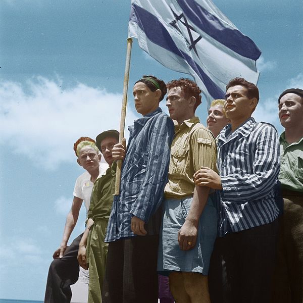 צביעה מעפילים.jpg