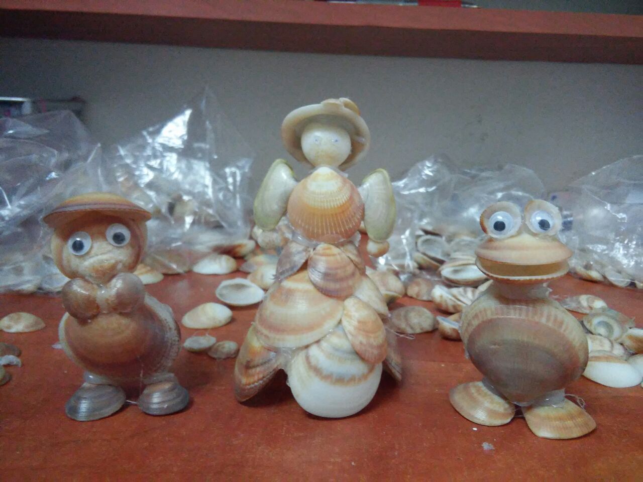 צדפים דמויות תהילה (1).jpg