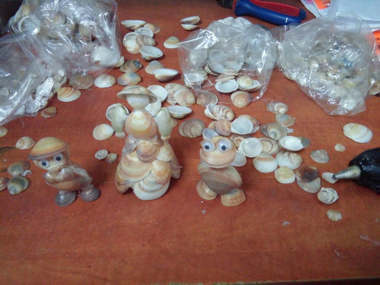 צדפים דמויות תהילה (2).jpg