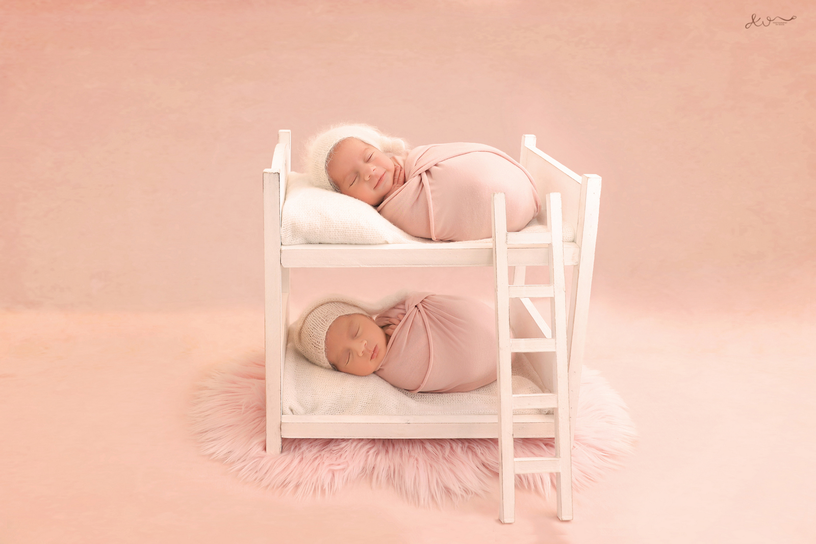 צילום ניו בורן שירה תאומות (64).JPG