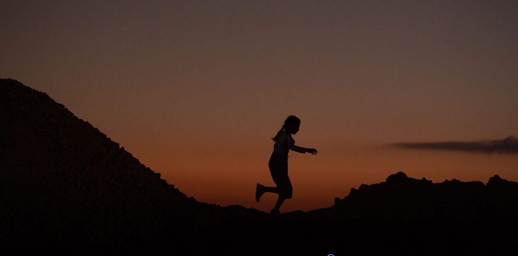 צללית ילדה צילום מקצועי רחל R Y.JPG