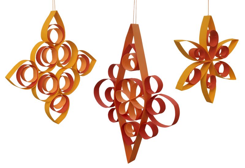 קישוטי סוכה מסילסולי ניר.jpg