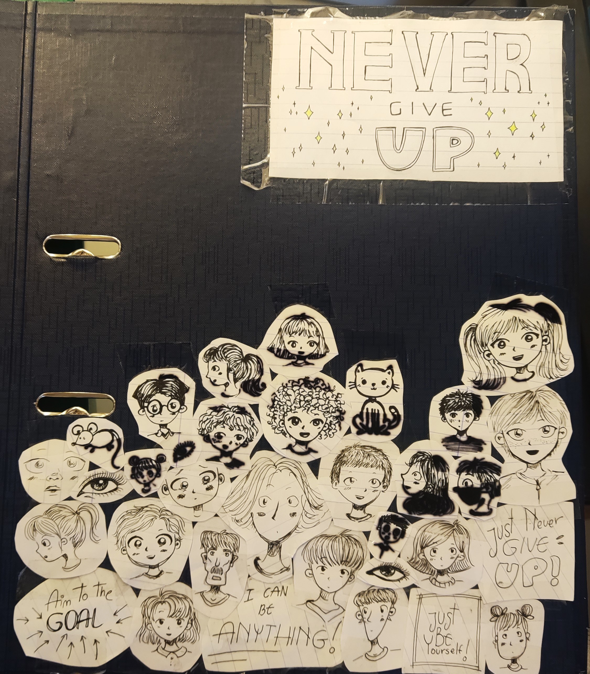 קלסר כחול.jpg