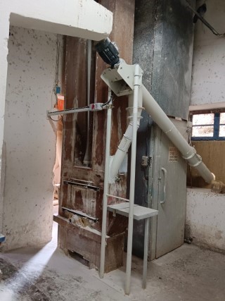 קמח (2) (Phone).jpeg