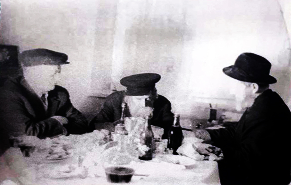 קצת יותר חזק.jpg