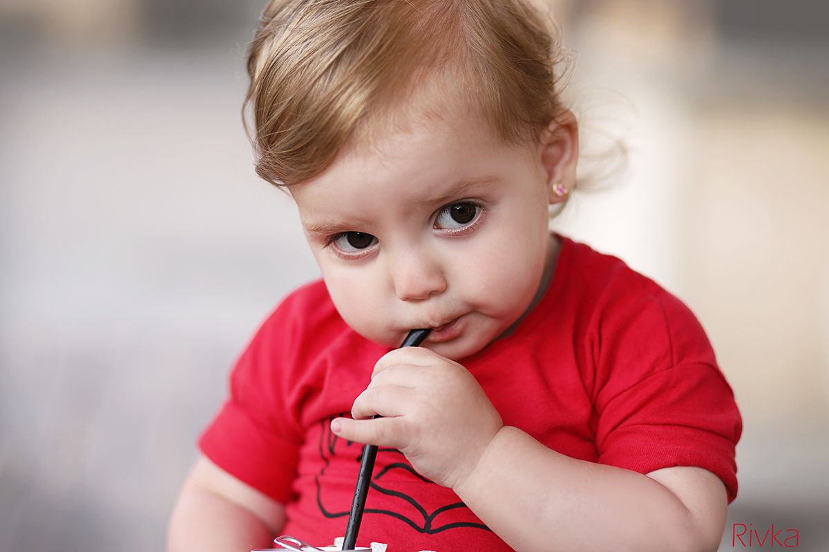 רבקה-ענבר-צלמת-0548435444IMG_0600עם לוגו.jpg