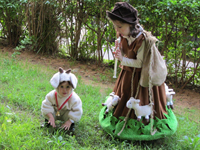 רועת צאן וכבשה.png