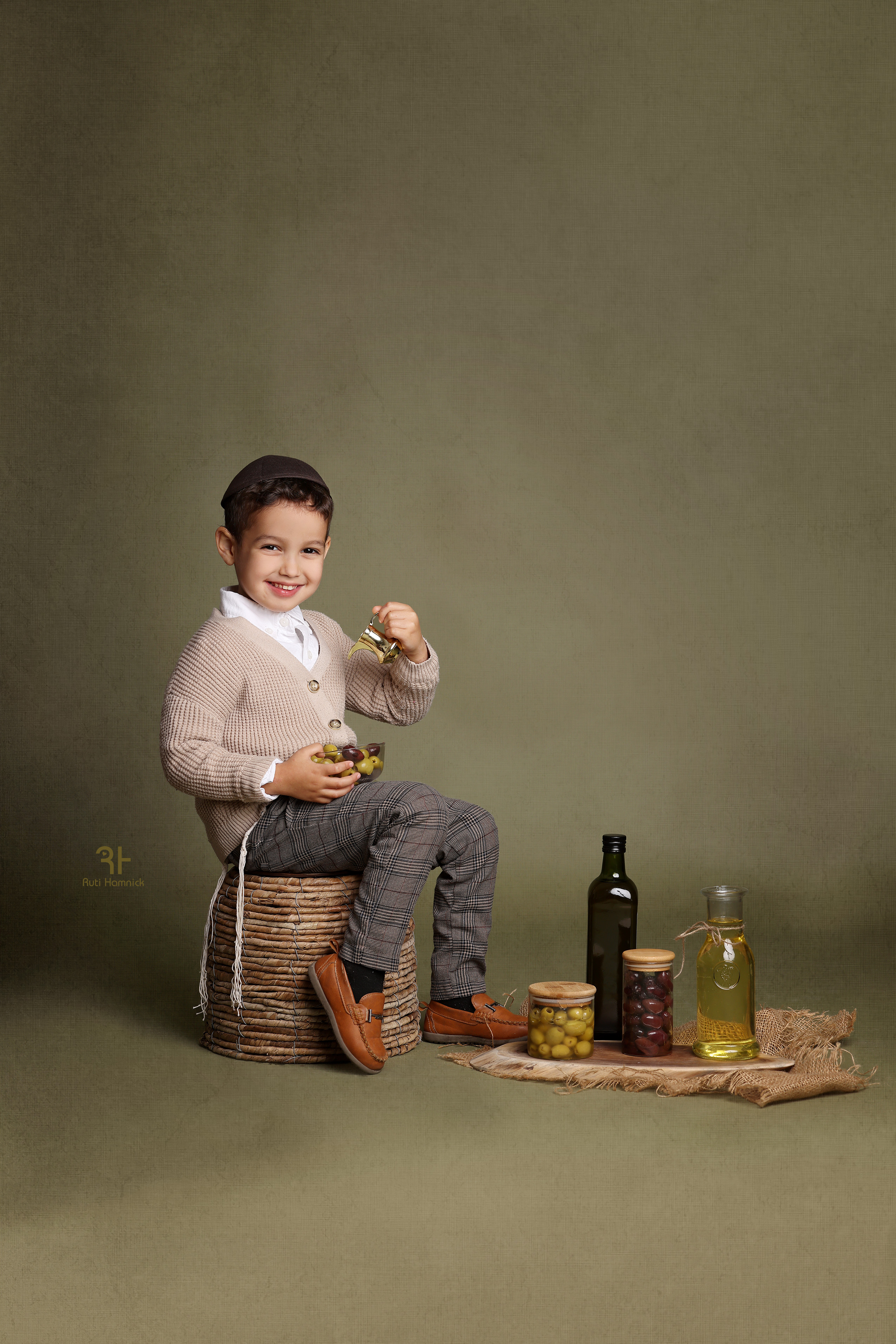 רותי המניק שמן זיתקטיפה.jpg