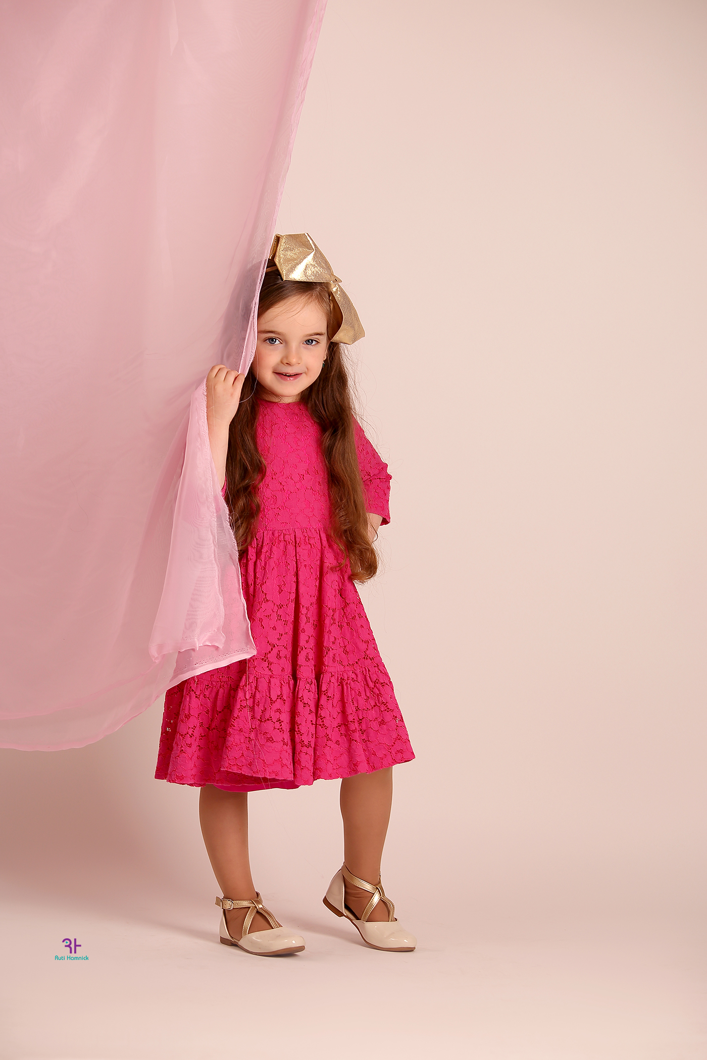 רותי המניק 1.jpg